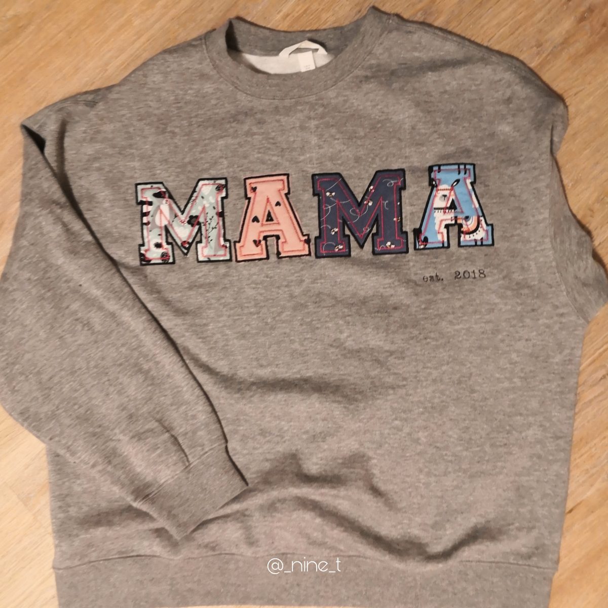Mama-Pulli ganz